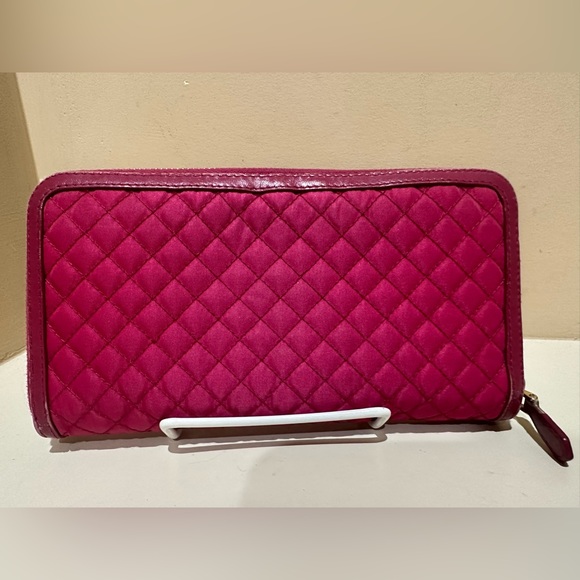Prada Soft Calf Quilted Raspberry Zippy Wallet - Picture 16 of 16